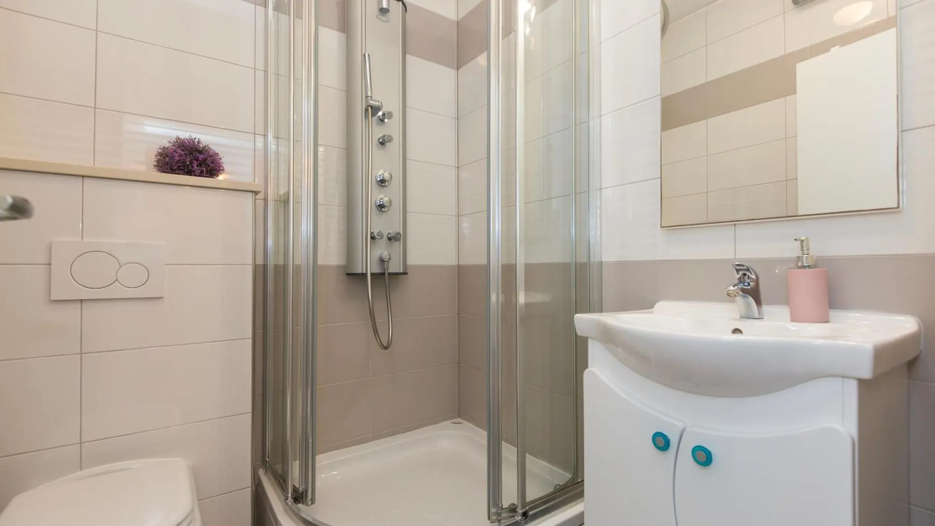 Istria Sea Side Apartment 210 & 209 Labin  Kroatië