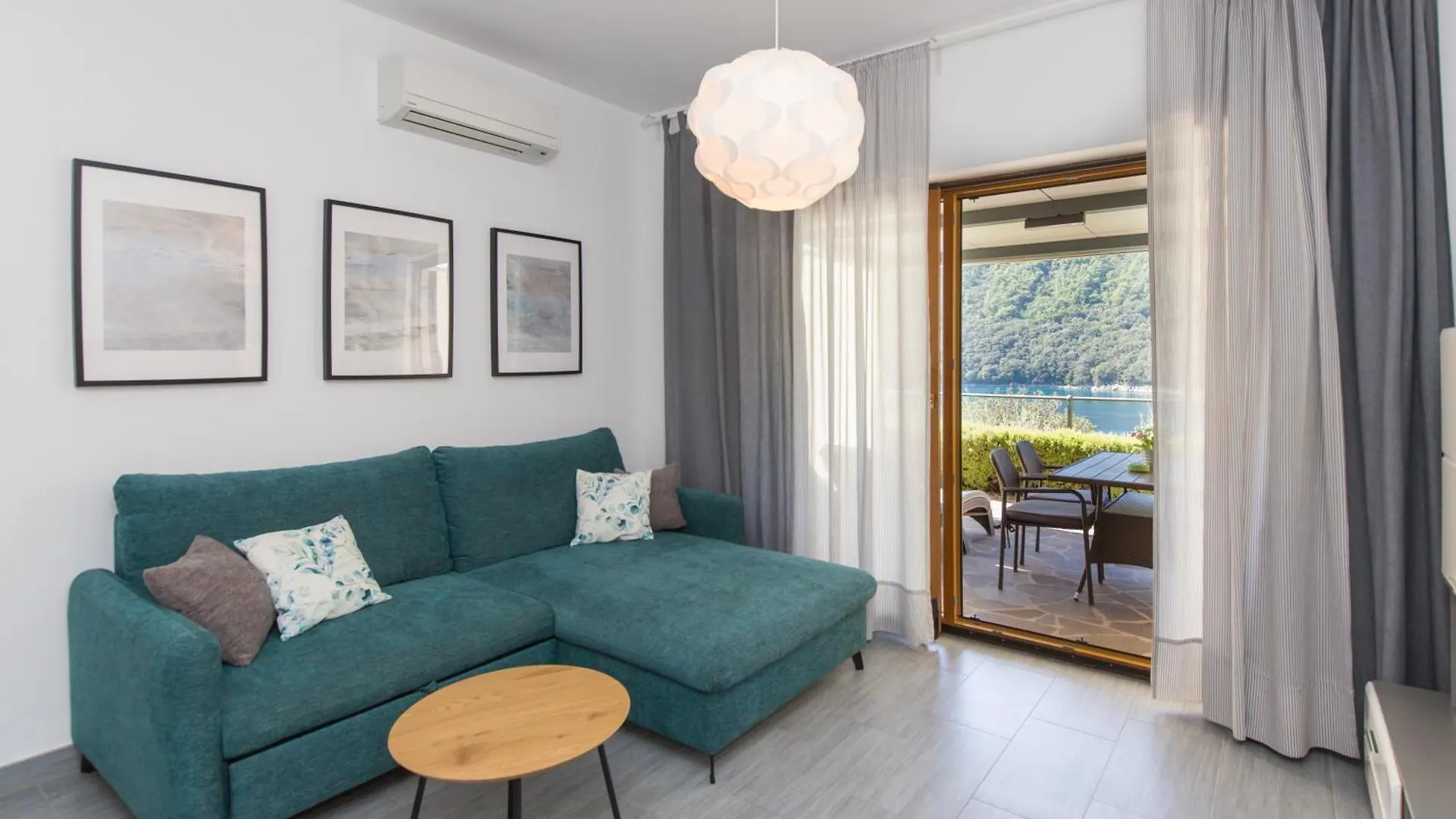 Istria Sea Side Apartment 210 & 209 Labin