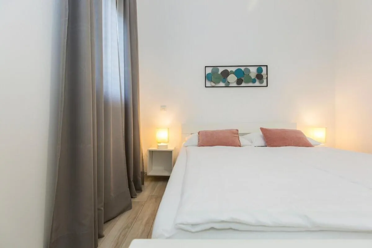 Istria Sea Side Apartment 210 & 209 Labin