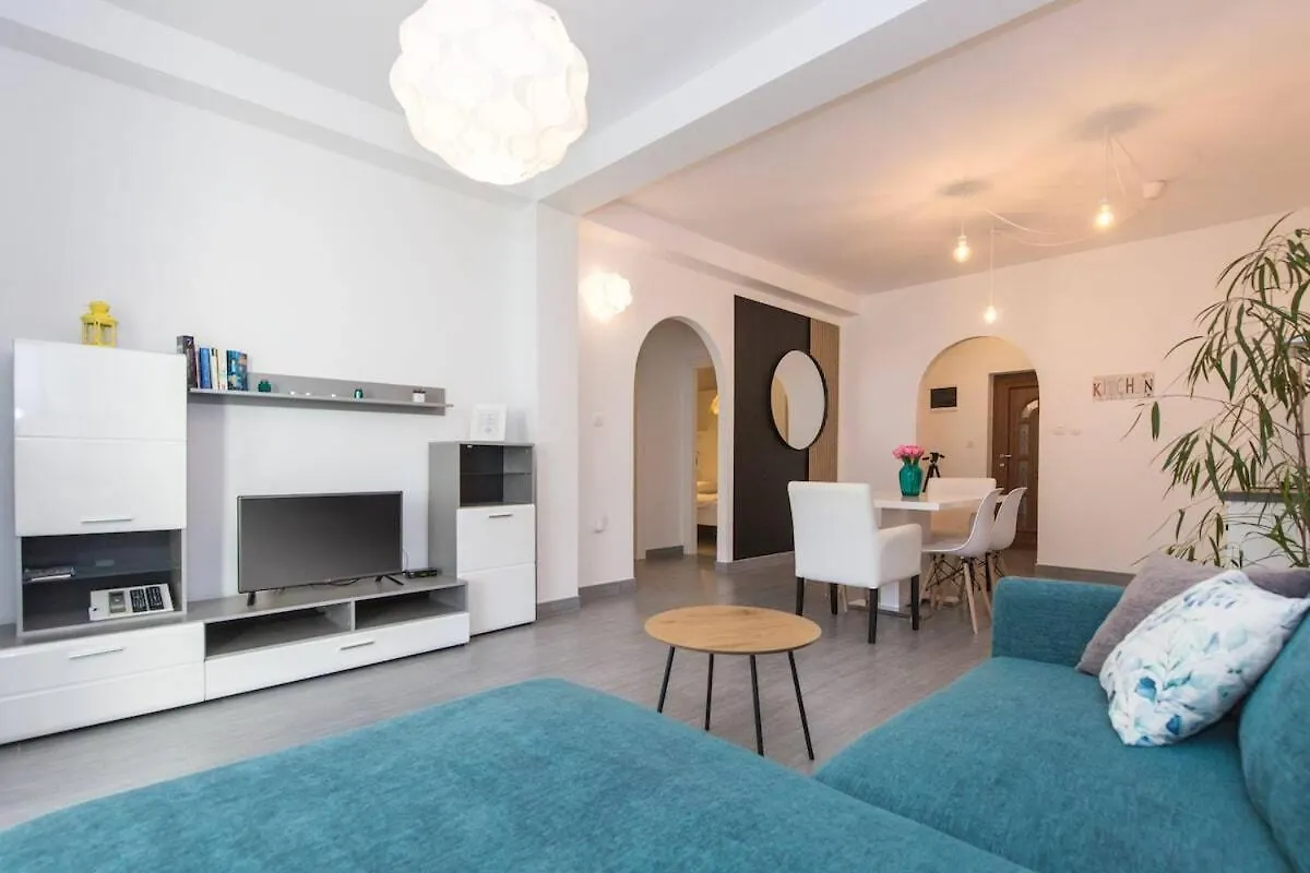 Istria Sea Side Apartment 210 & 209 Labin
